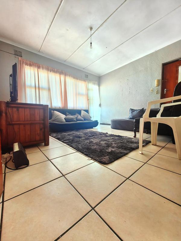 To Let 2 Bedroom Property for Rent in Grassy Park Western Cape